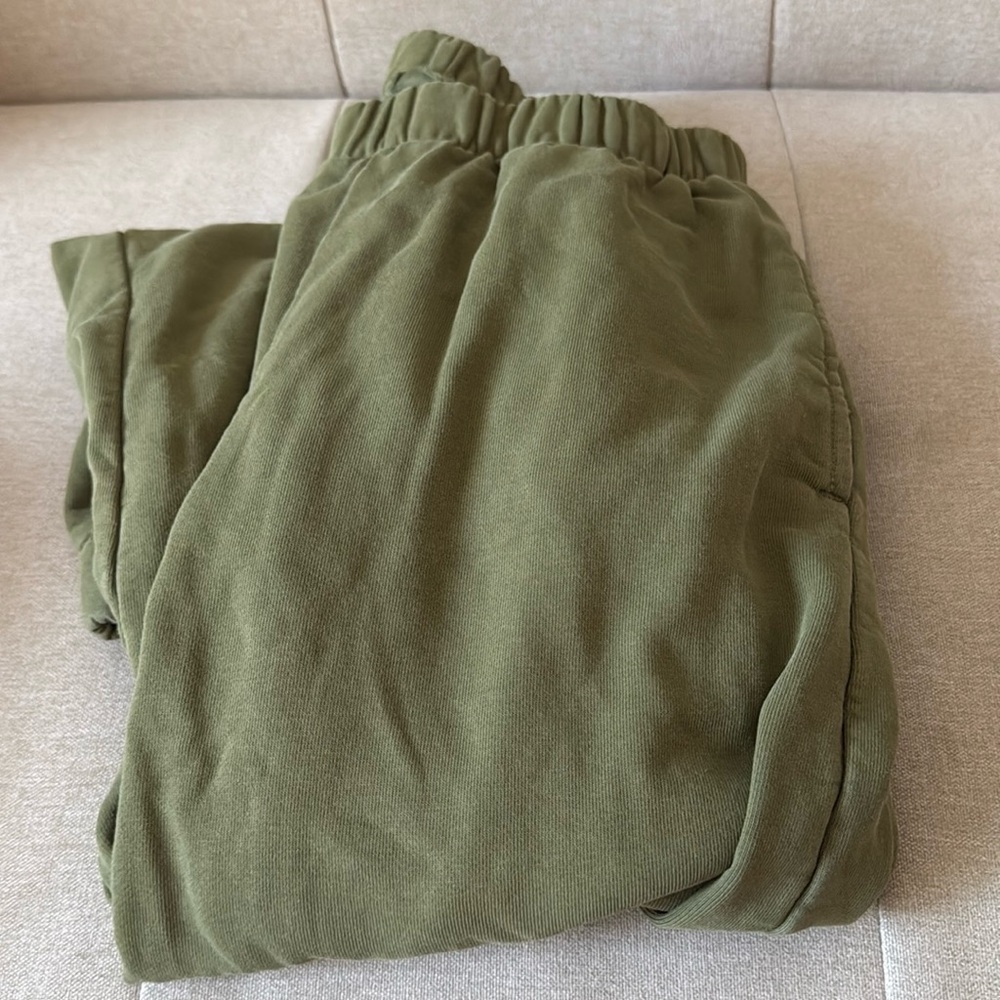 green brandy sweats